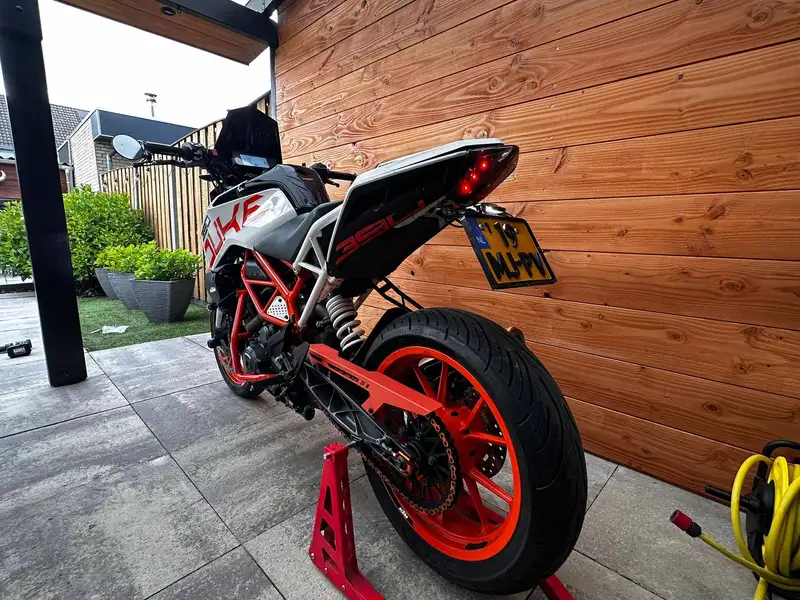 KTM 390 DUKE - foto 6