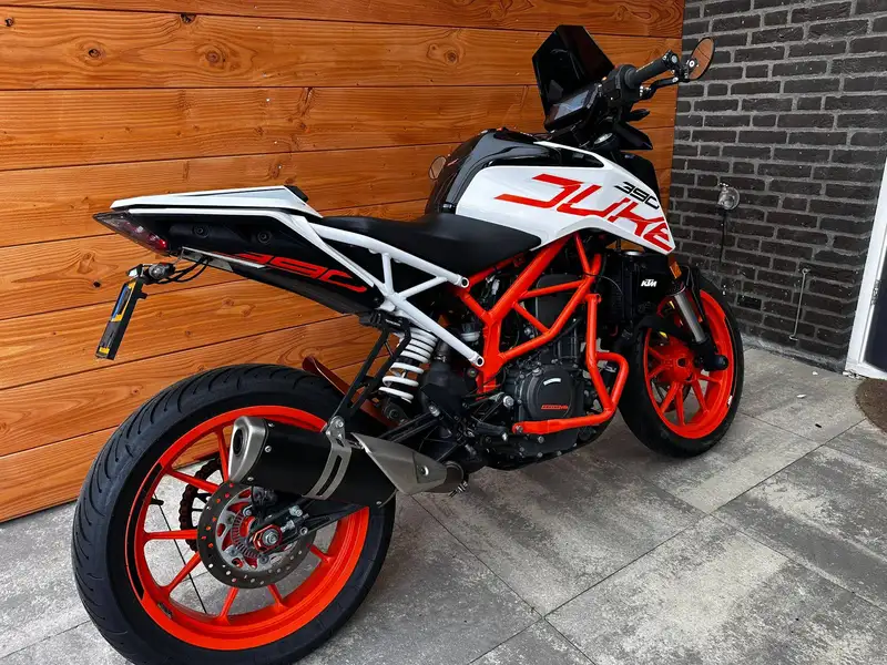 KTM 390 DUKE - foto 3