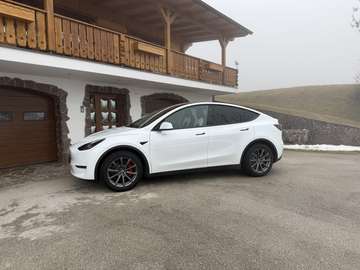 Long Range AWD 75kWh