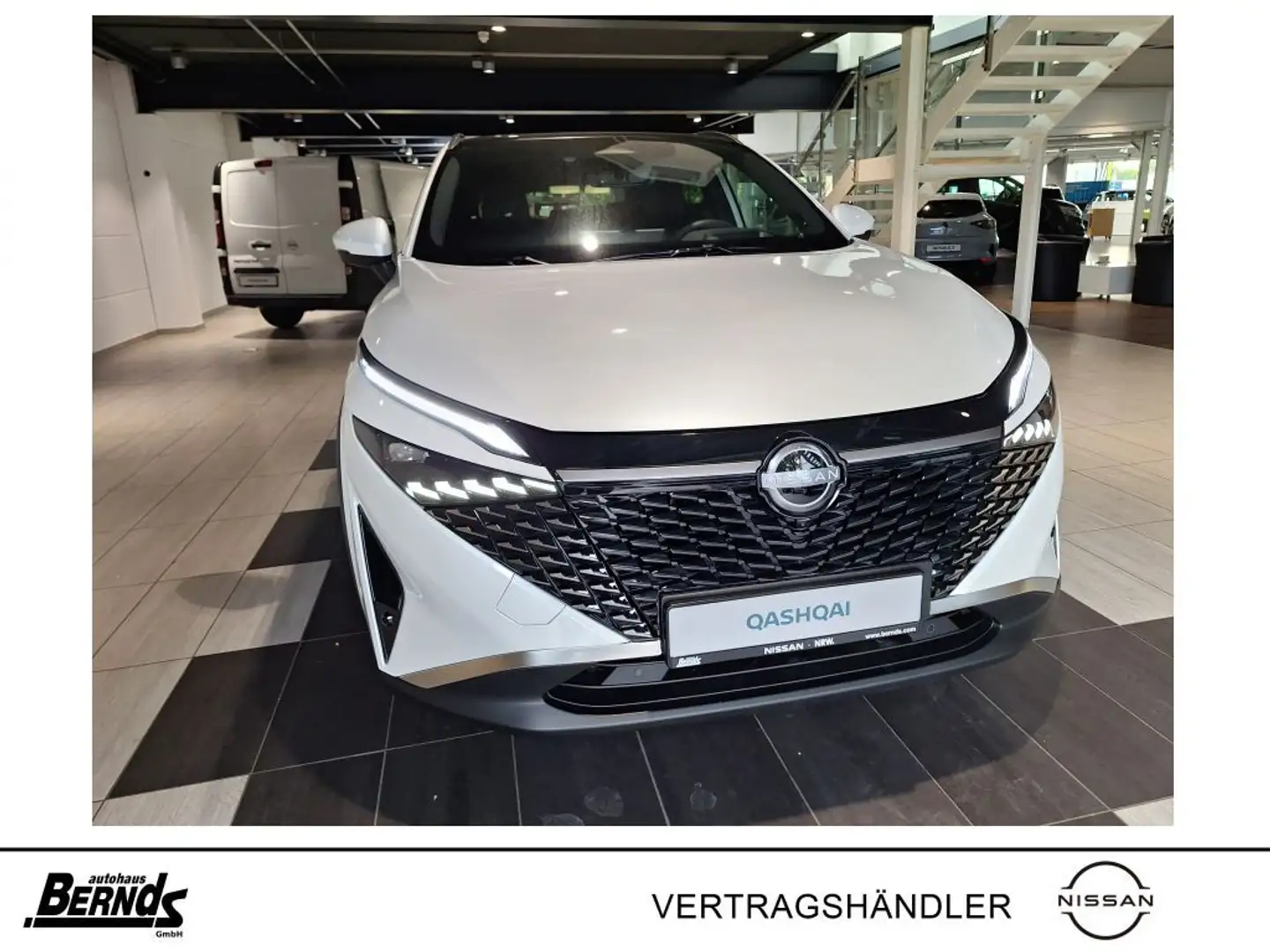 Nissan Qashqai 1.5 VC-T e-Power Tekna LEDER PANORAMAGLASDACH Weiß - 2