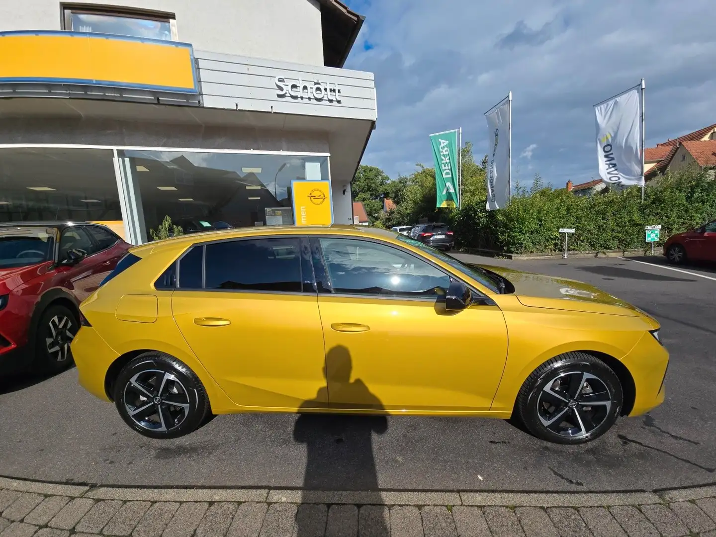 Opel Astra L GS 1.2T/LED/AHK/360°/WINTERPAKET/KEYLESS Gelb - 2