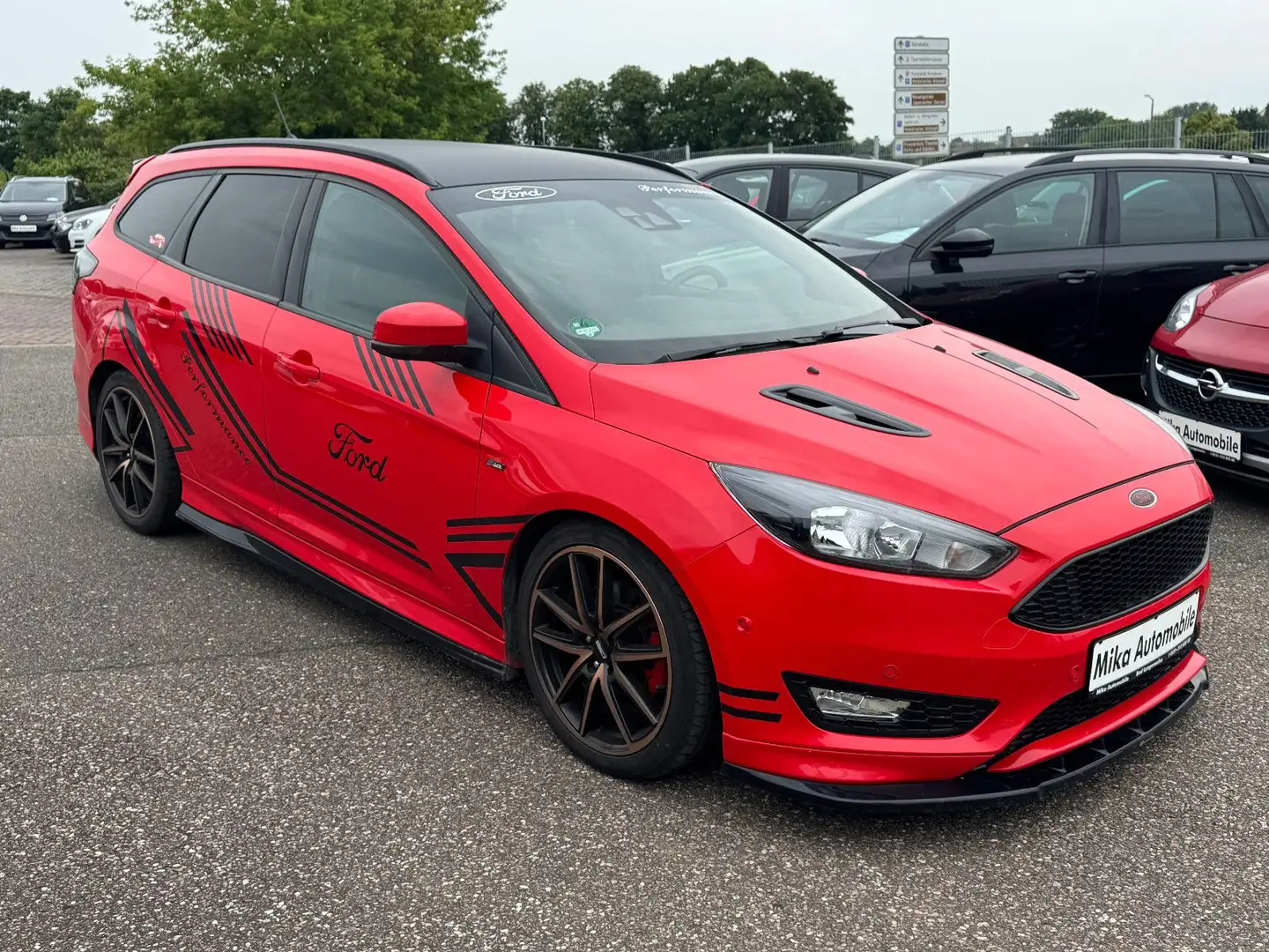 Ford Focus Turnier ST-Line Rot - 2