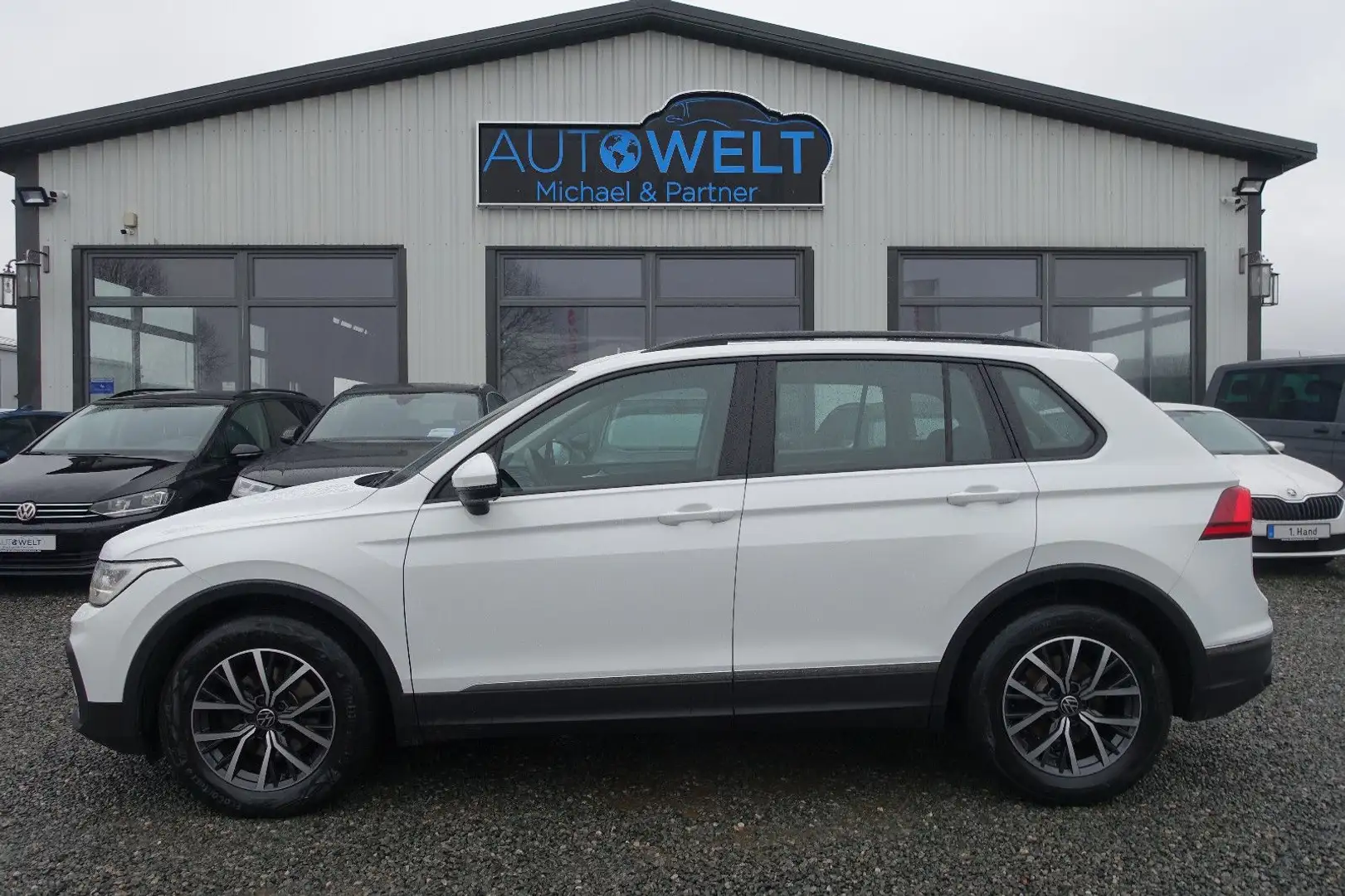 Volkswagen Tiguan 2.0TDI lück.VW-Scheckheft KAM ACC LED APP Blanc - 1