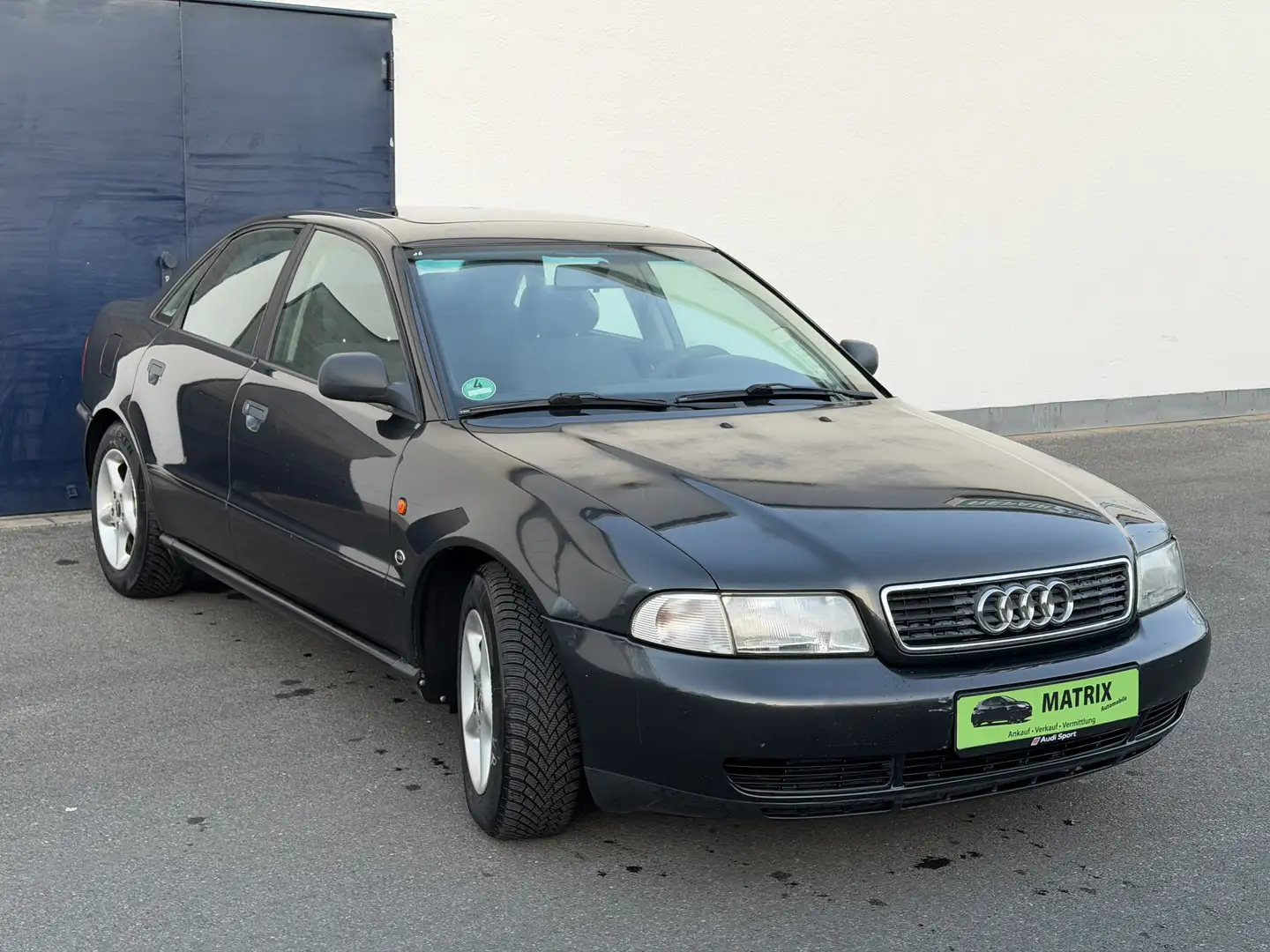 Audi A4 A4 1.6 STANDHEIZUNG Schwarz - 2