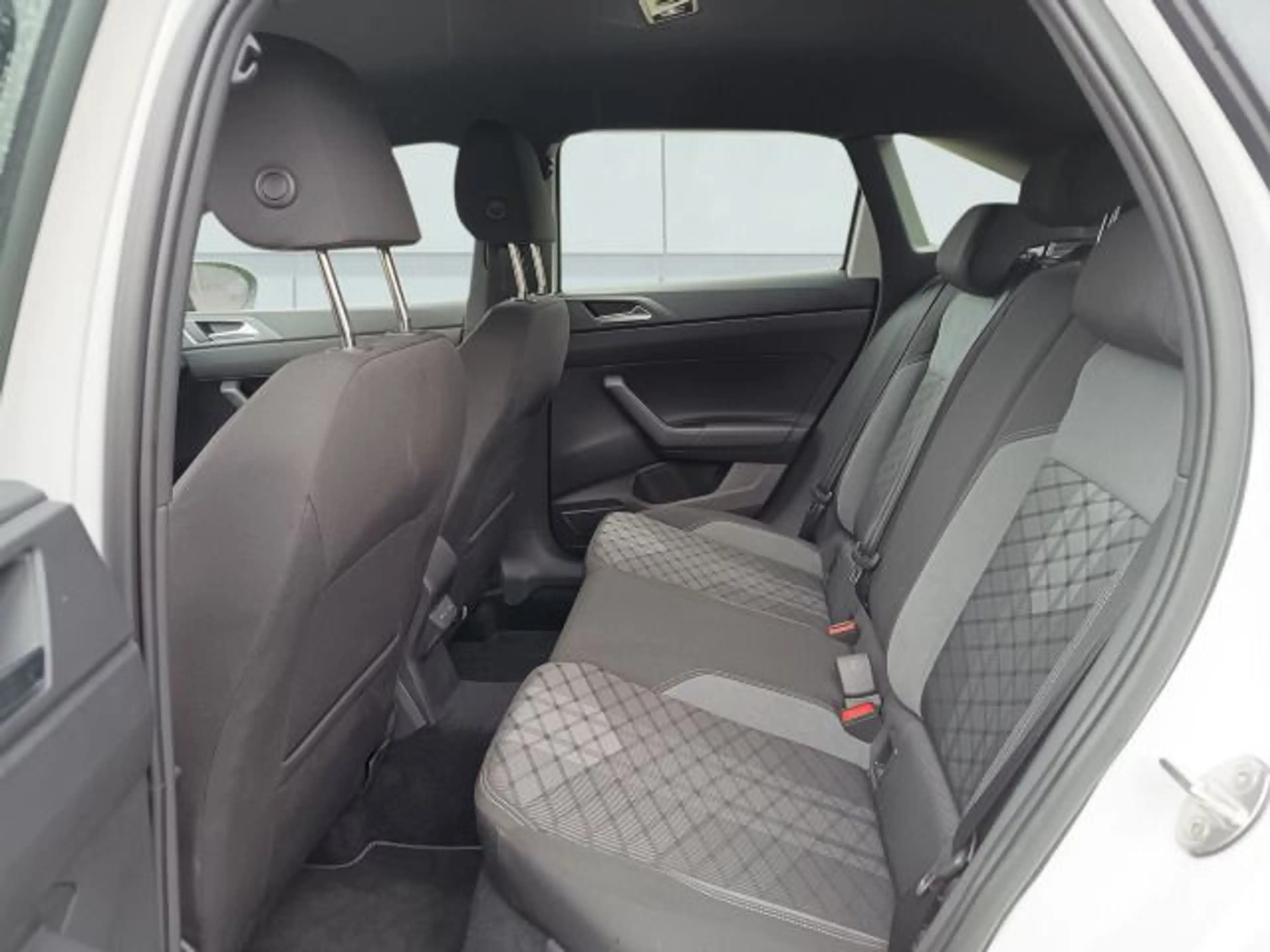 Volkswagen Taigo R-Line 1.5 TSI 110 kW (150 PS) DSG, Rear V — photo 10