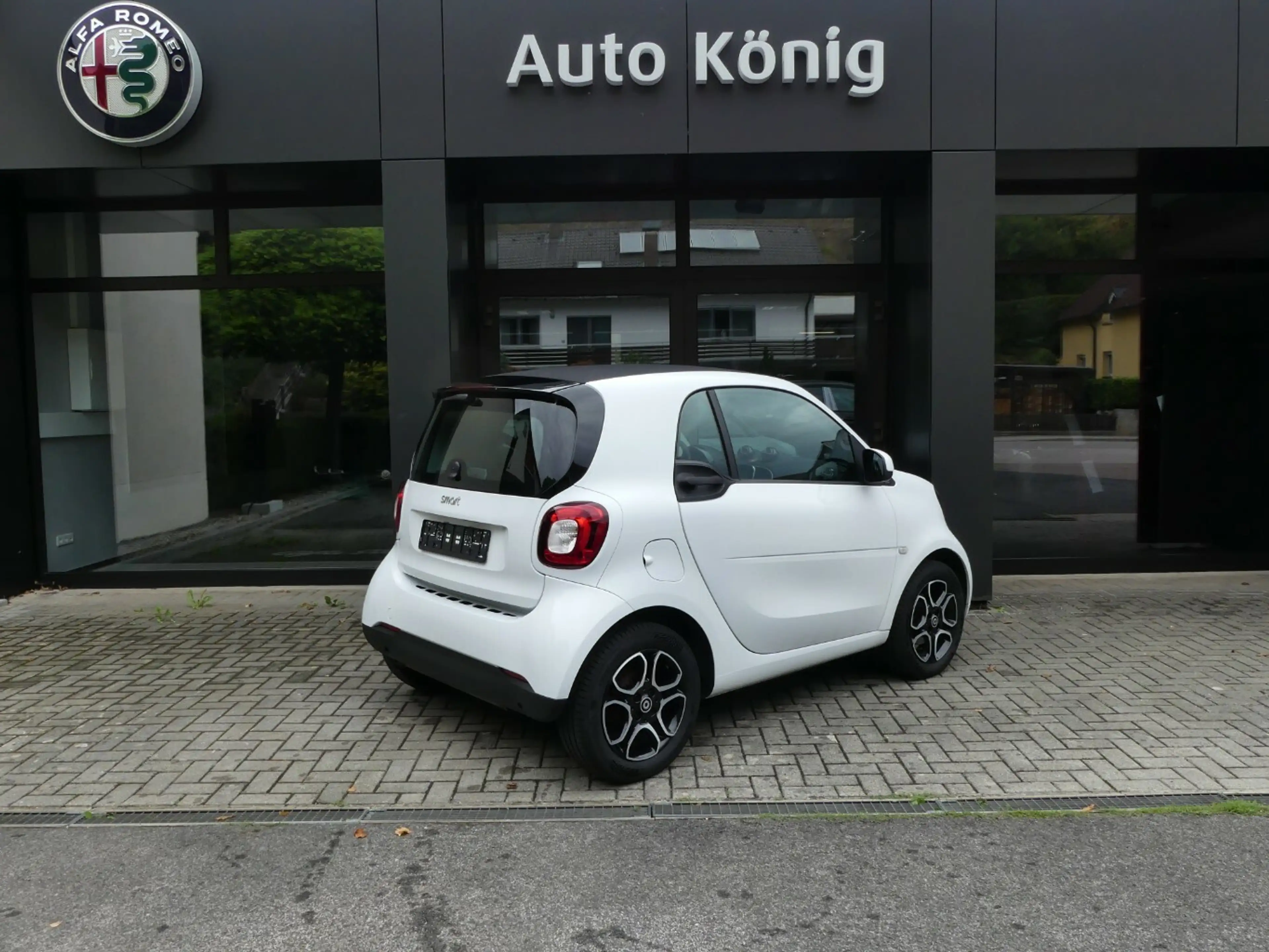 smart forTwo Coupe 1.0 Prime — photo 2