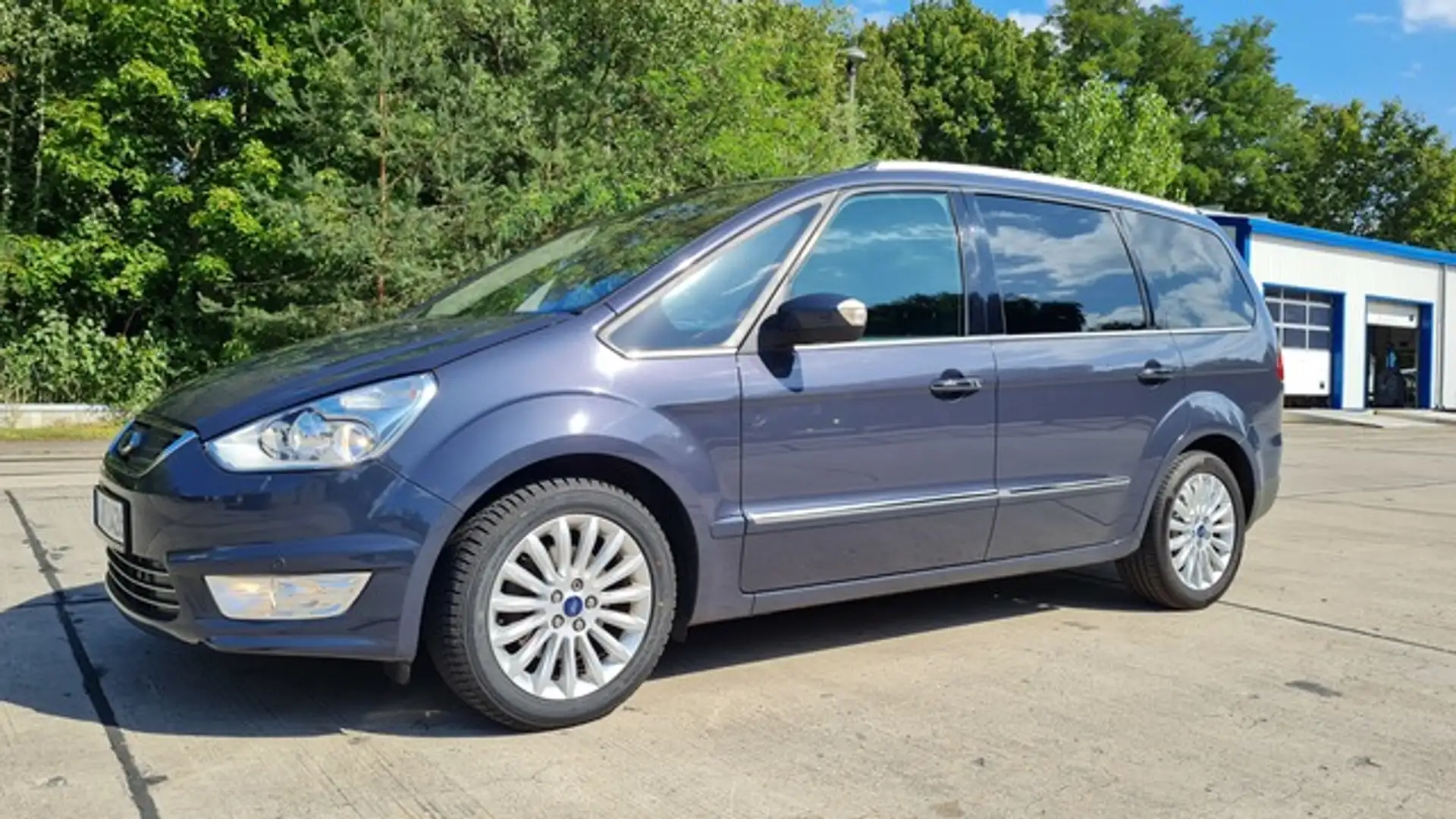 Ford Galaxy 2.0 TITANIUM 7SITZE+ LEDER+XENON+PANO+AUT Grau - 1