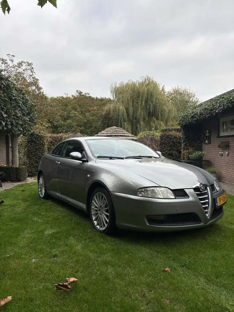 Alfa Romeo GT 1.8 TS Impression Grijs - 1