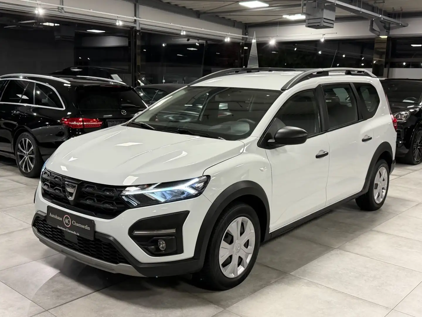 Dacia Jogger Essential Blanc - 2
