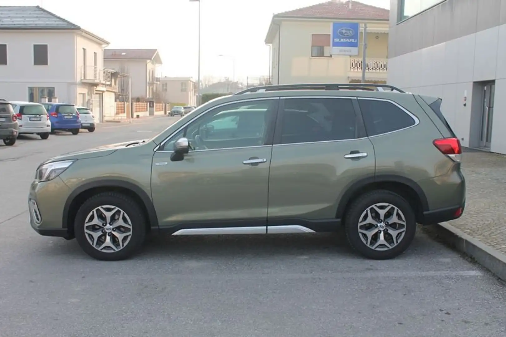 Subaru Forester 2.0 e-Boxer MHEV Lineartronic Style Verde - 2