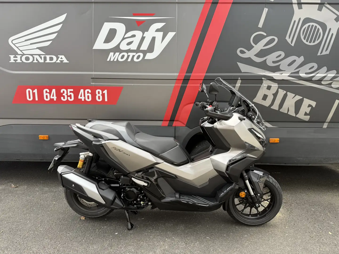 Honda ADV 350 - 2