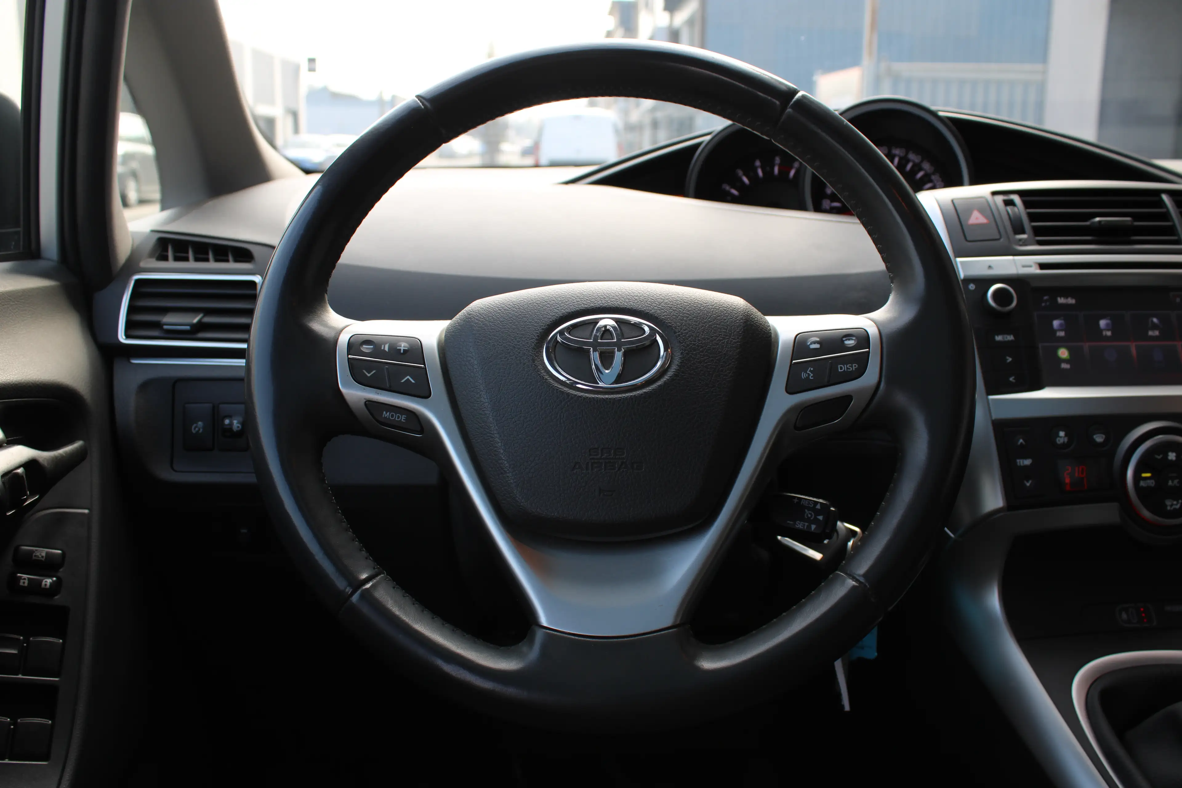 Toyota Verso 1.6 D-4D 5pl+GPS+TOIT PANO // 83.000 kilomètres // — photo 11
