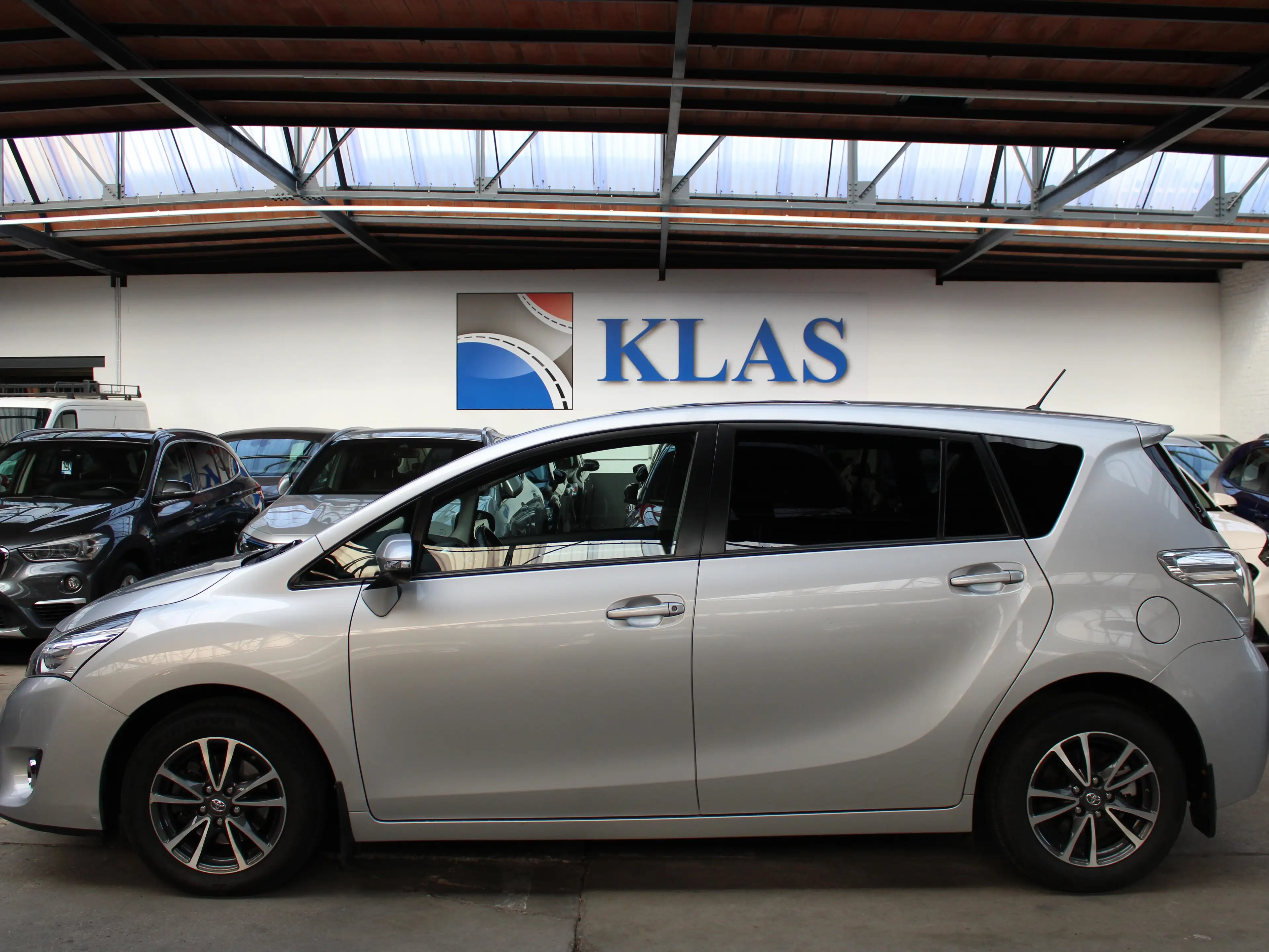 Toyota Verso 1.6 D-4D 5pl+GPS+TOIT PANO // 83.000 kilomètres // — photo 2