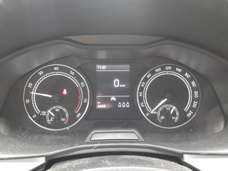 Skoda Scala 1,0 TSI Ambition KLIMA LED ALU — photo 11