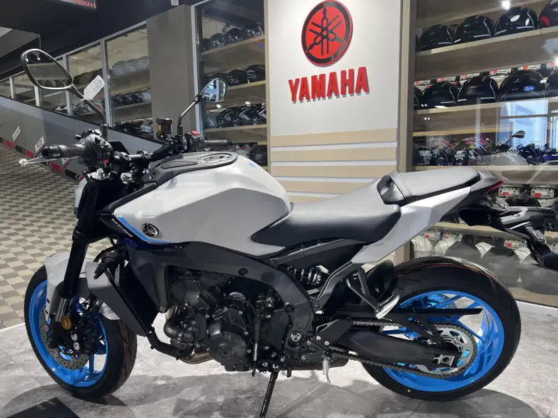 Yamaha MT-09 - foto 4