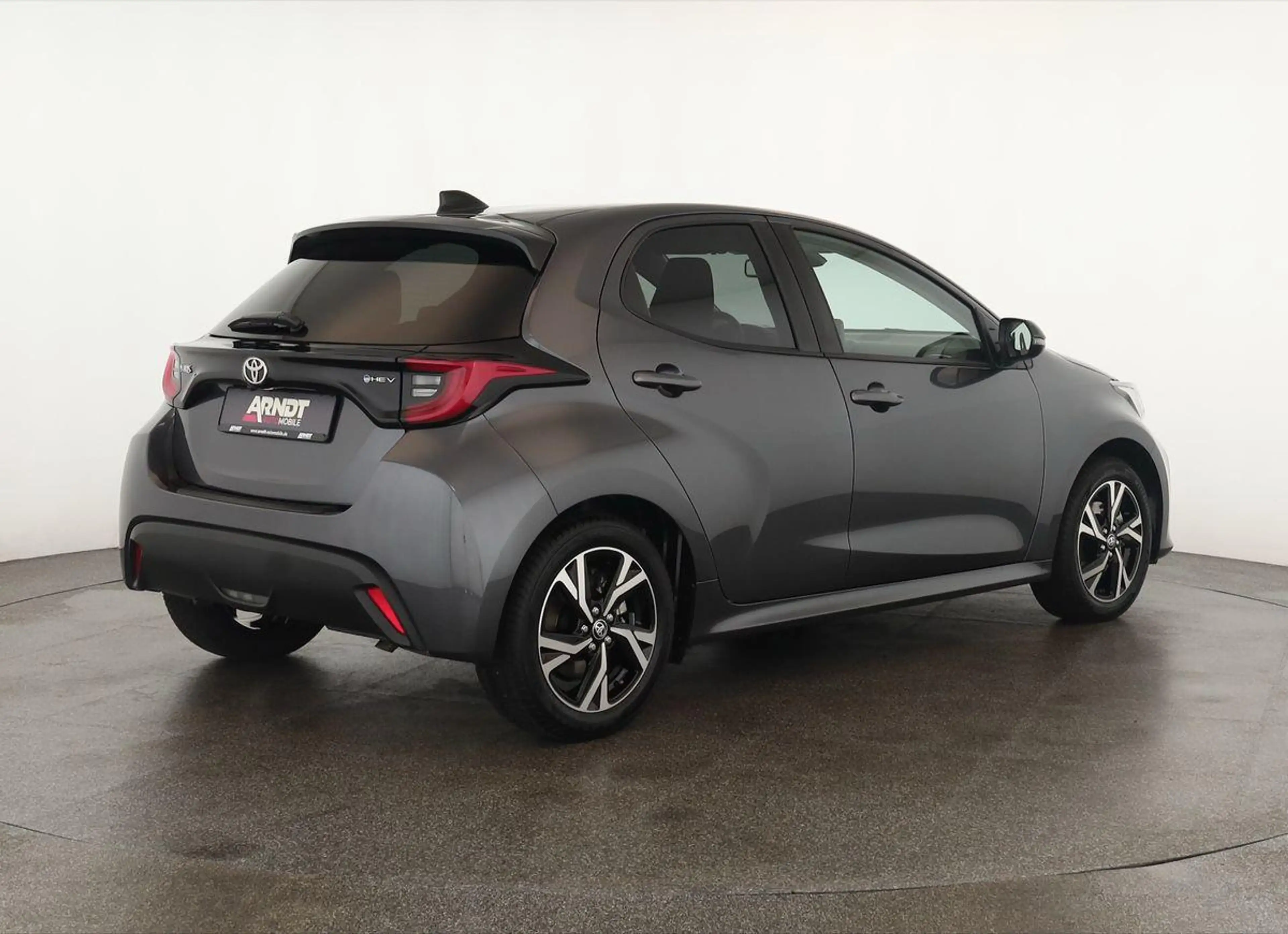 Toyota Yaris Hybrid 116 Teamplayer LED App SHZ Key Kam — photo 5