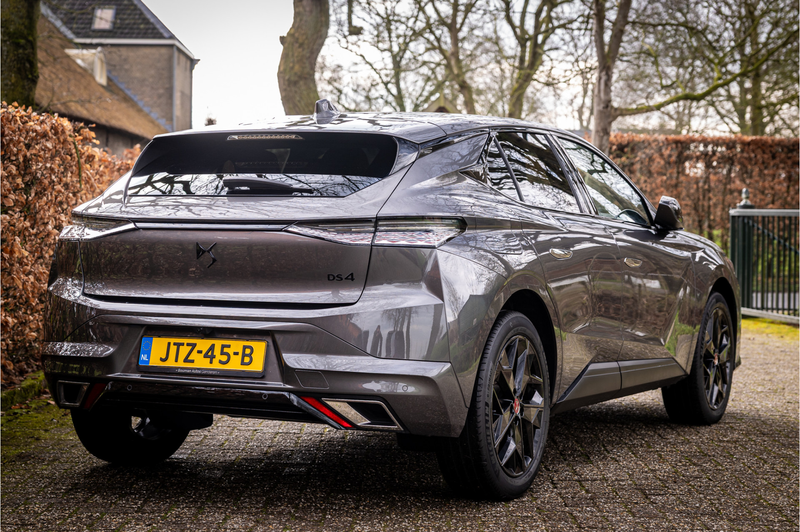 DS Automobiles DS 4 1.2 PureTech Performance Line+ — photo 4
