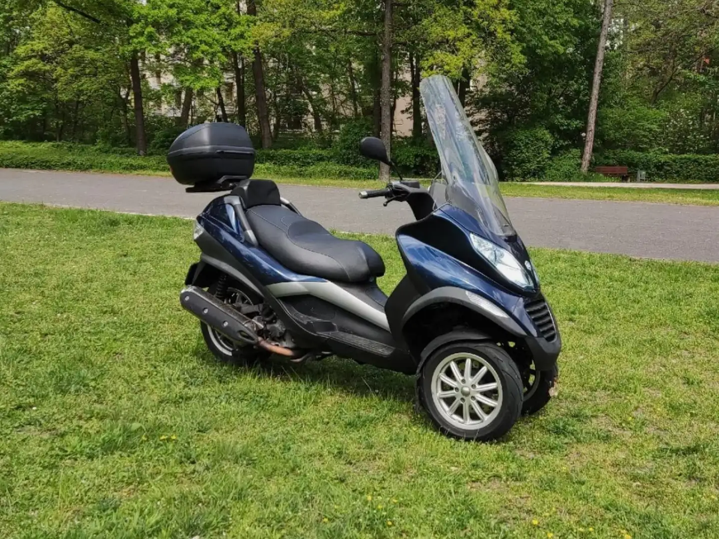 Piaggio MP3 400 Kék - 1