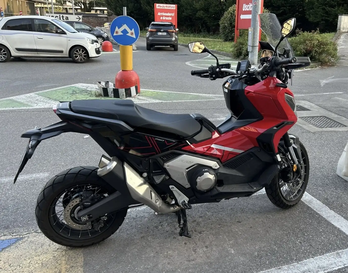 Honda X-ADV LIMITED EDITION Roşu - 1