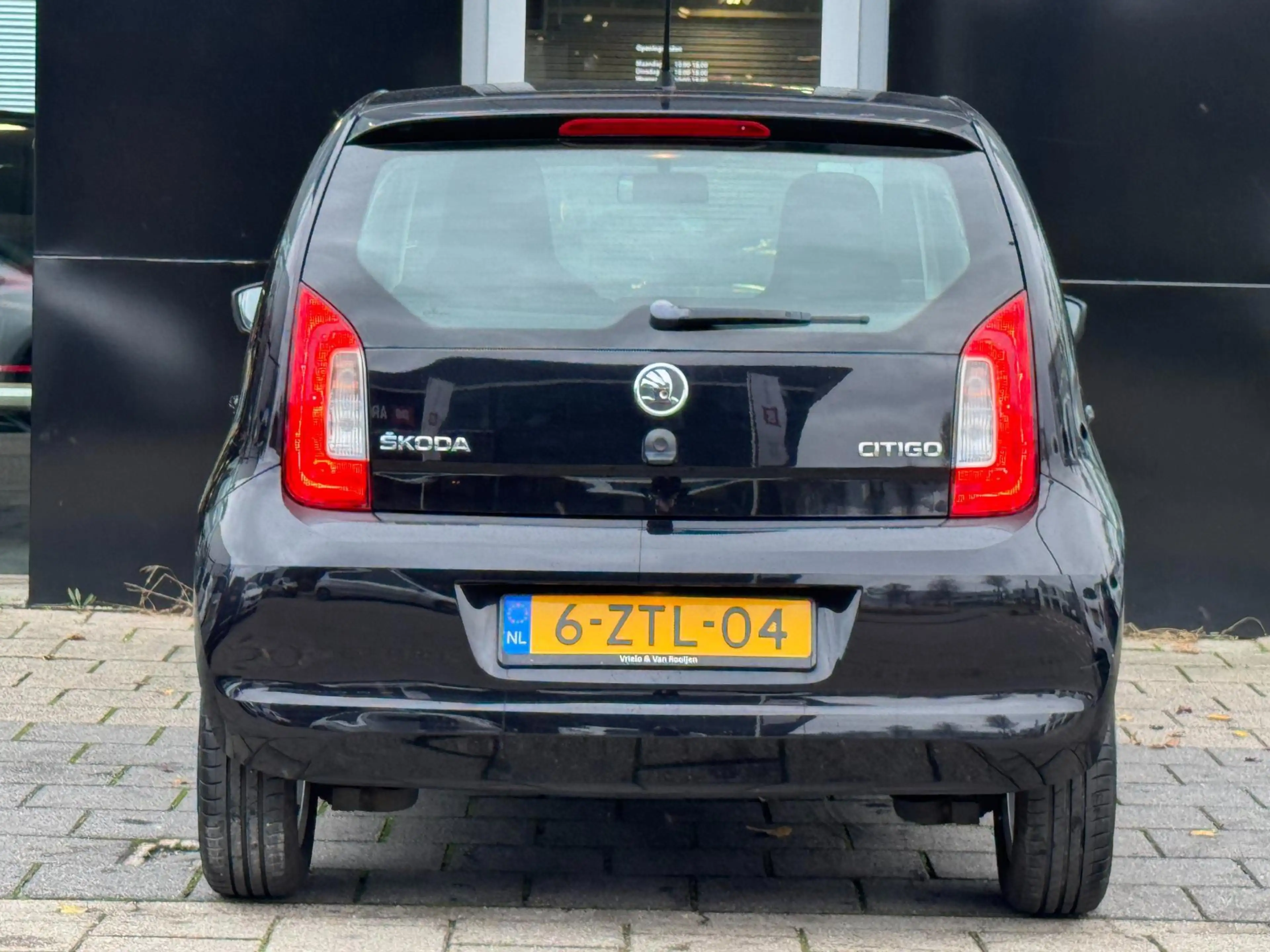 Skoda Citigo 1.0 Greentech Monte Carlo — photo 7