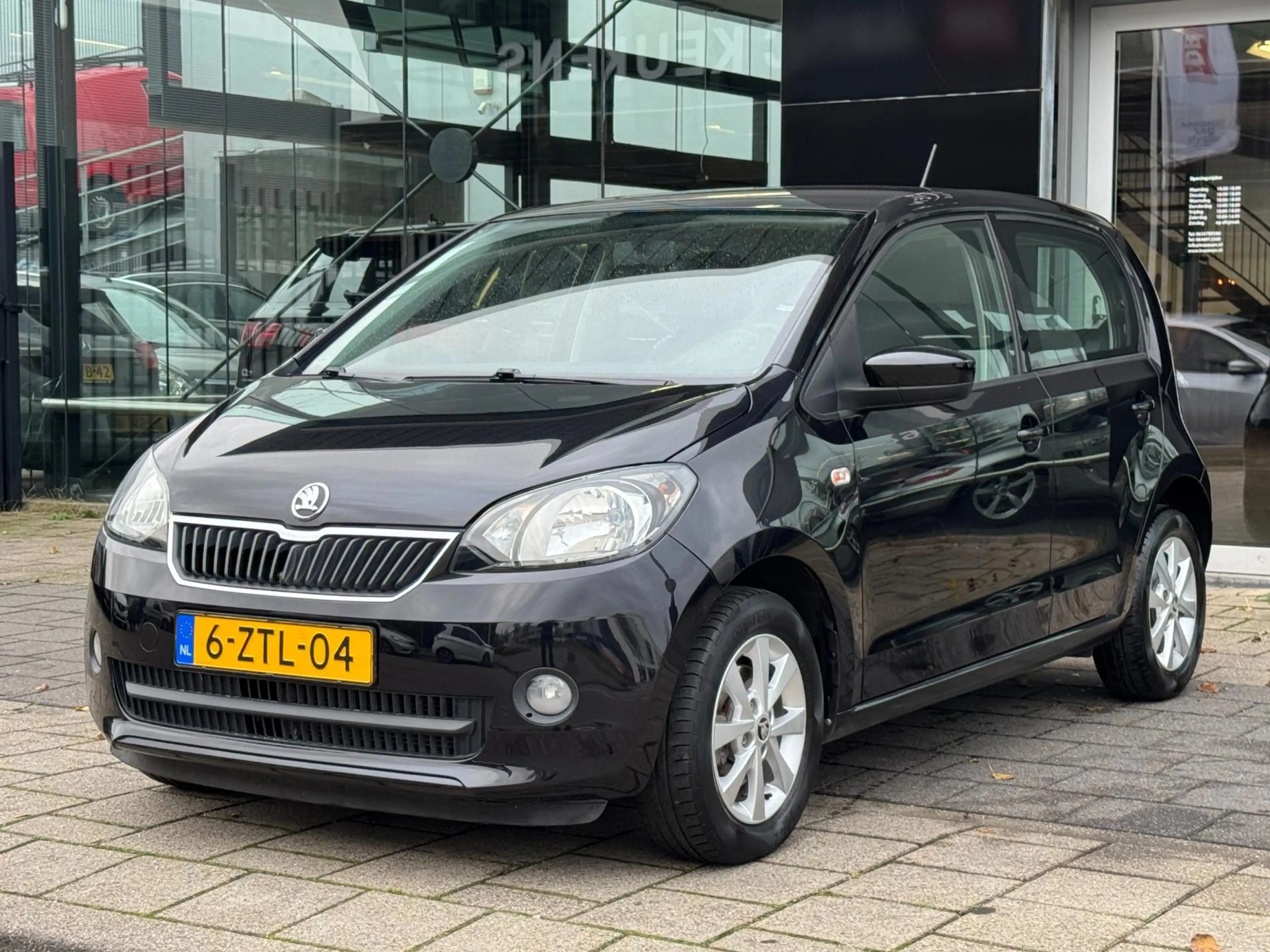 Skoda Citigo 1.0 Greentech Monte Carlo — photo 14