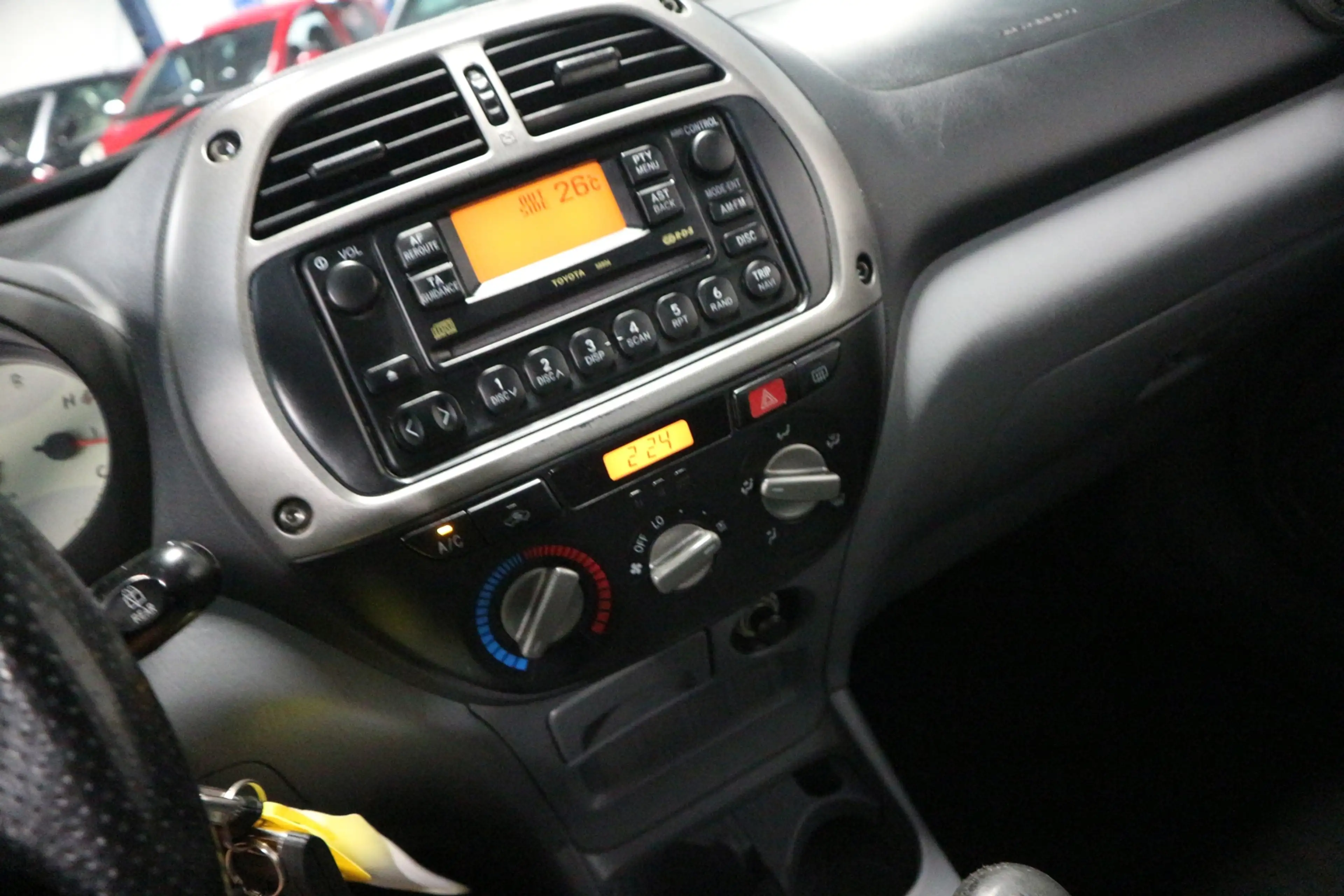 Toyota RAV4 1.8-16V VVT-i Luna / AIRCO / 5 DEURS / LEUK ! ! ! — photo 6