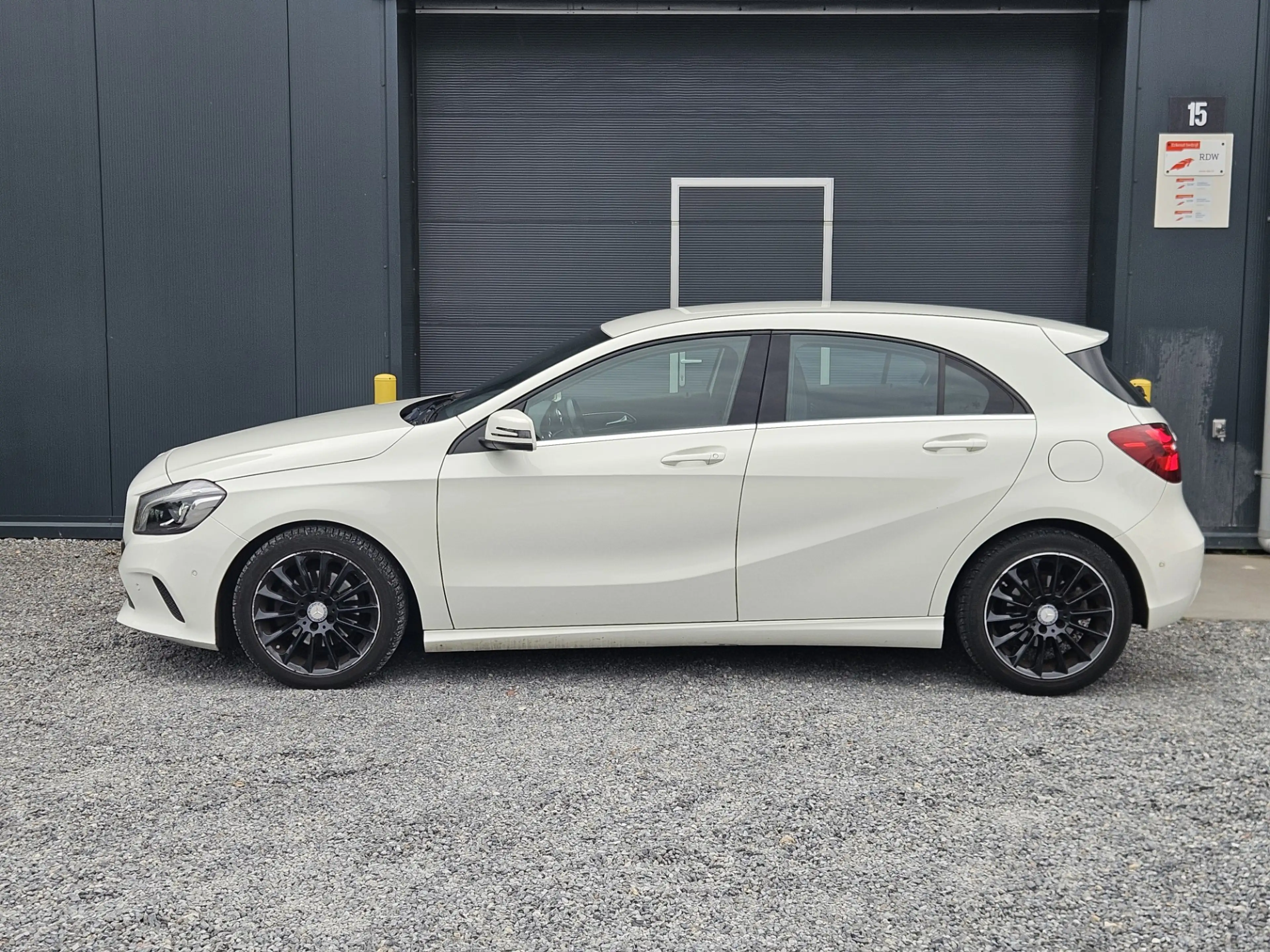 Mercedes-Benz A 180 Business Solution — photo 10