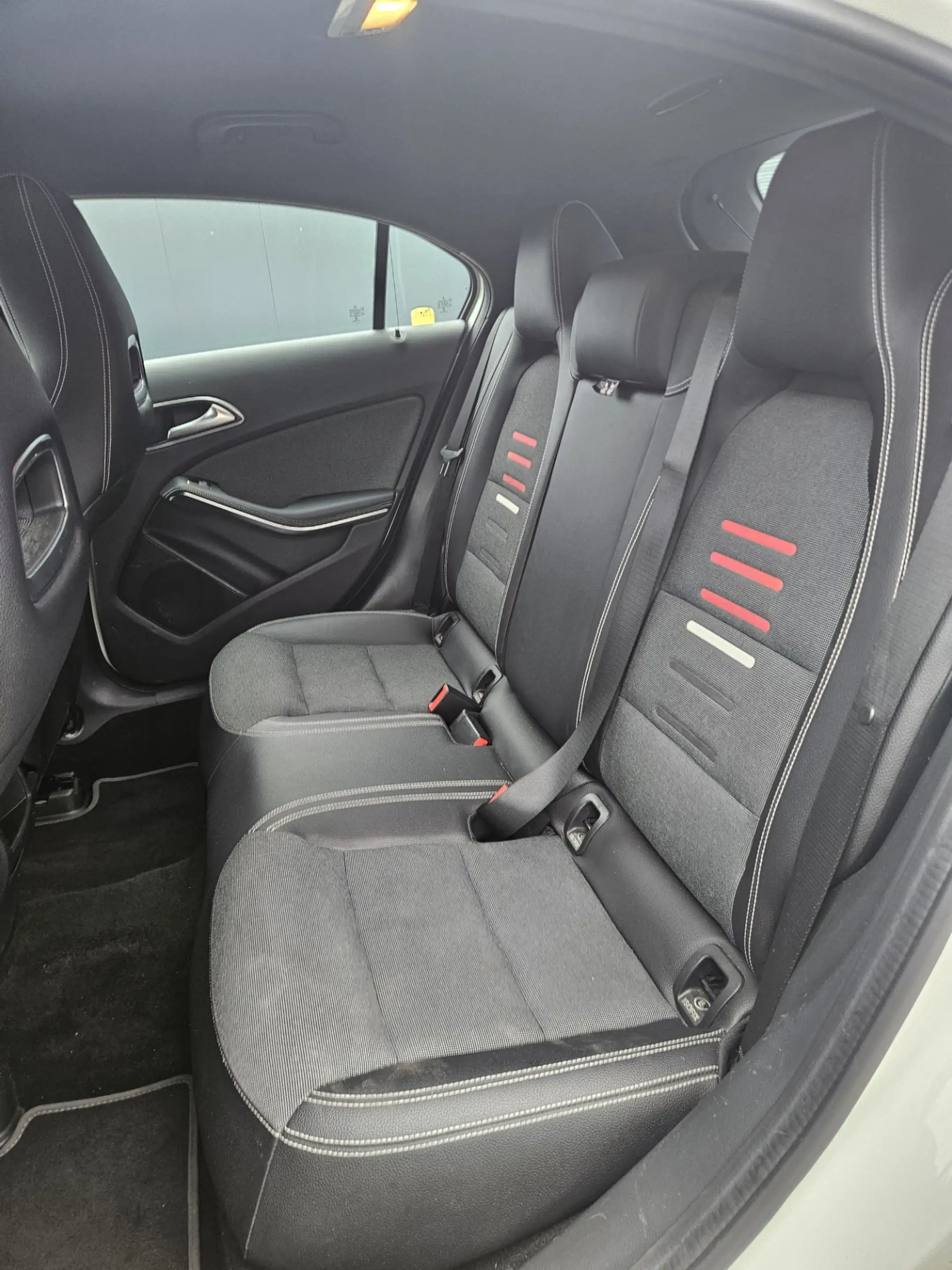 Mercedes-Benz A 180 Business Solution — photo 12