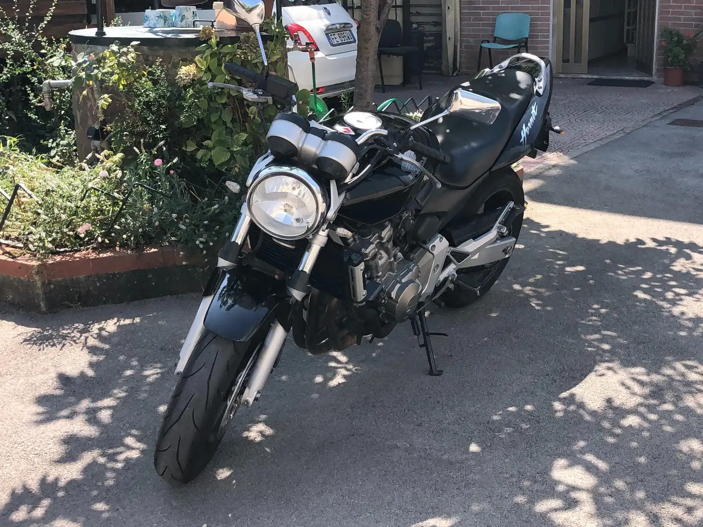Honda Hornet Nero - 1