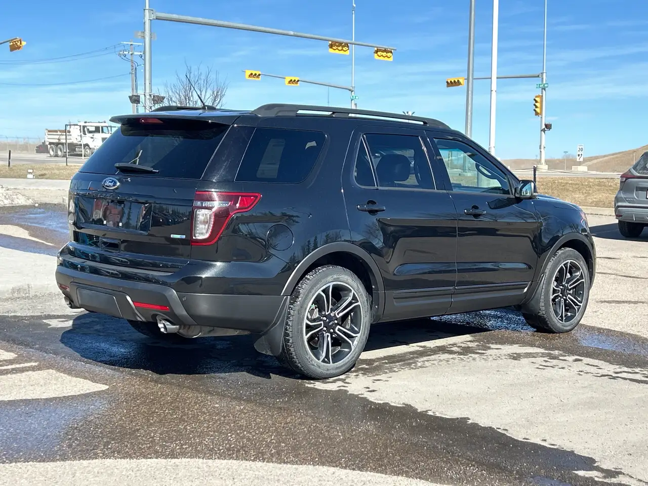 Ford Explorer снимка Ford Explorer