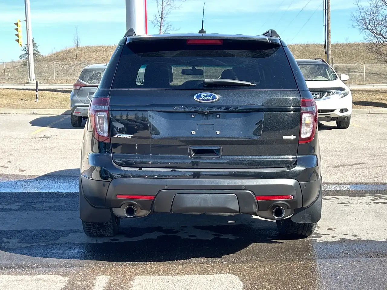 Ford Explorer снимка Ford Explorer
