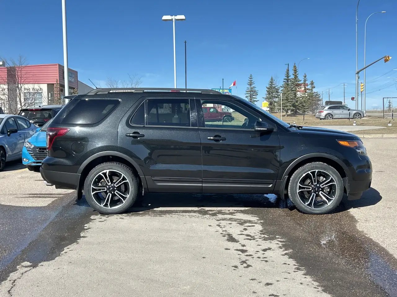 Ford Explorer снимка Ford Explorer