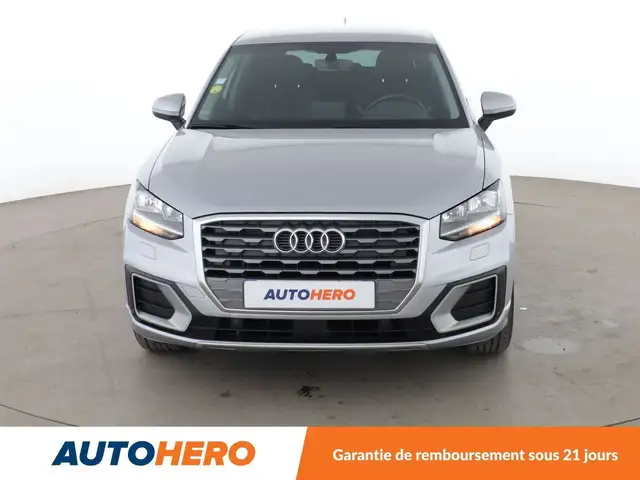 Audi Q2 view 9