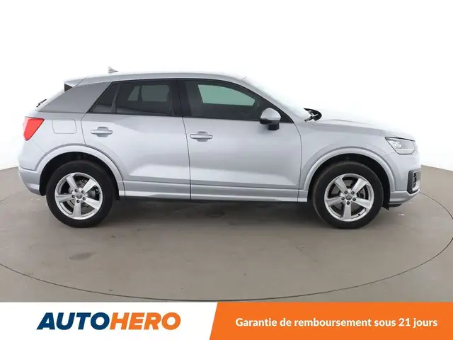 Audi Q2 view 7
