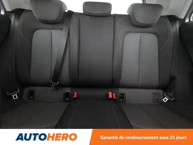 Audi Q2 view 15