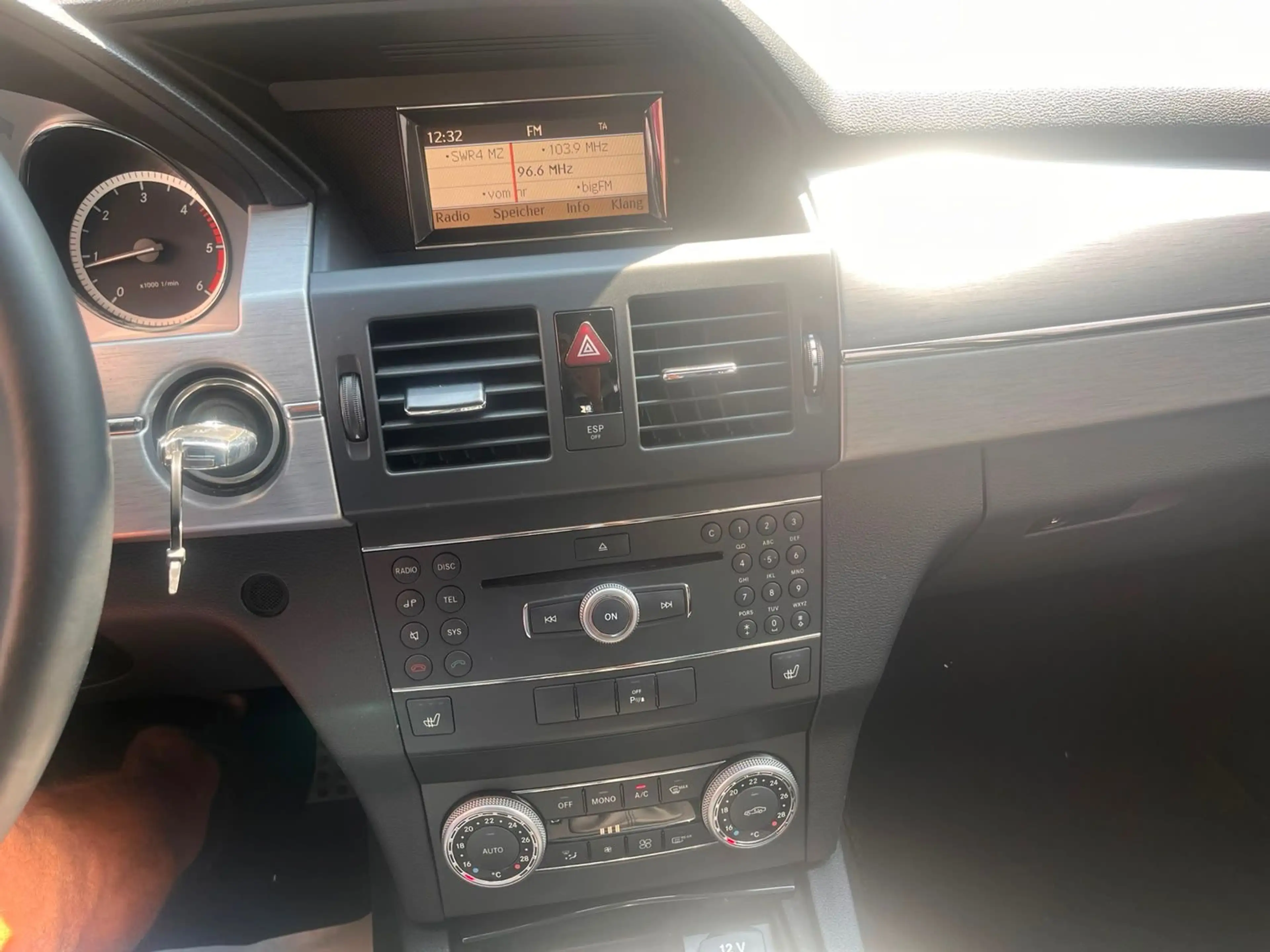 Mercedes-Benz GLK 220 CDI BlueEffici. 1.Hand Unfallfrei AHK — photo 12