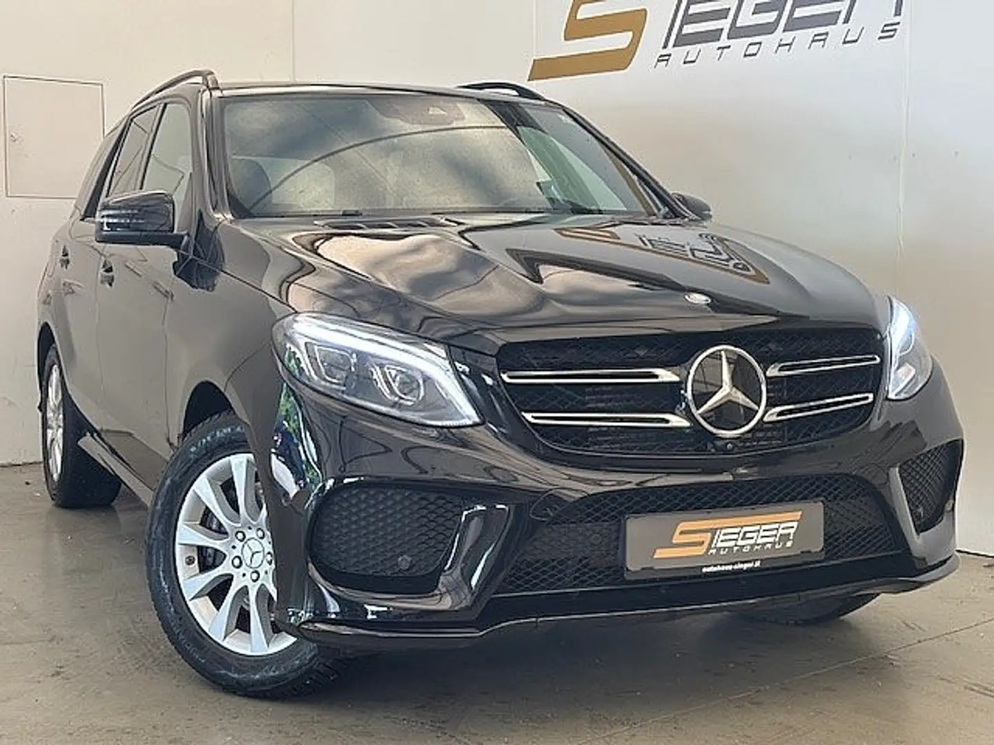 Mercedes-Benz GLE 350 d 4Matic Aut. Schwarz - 2