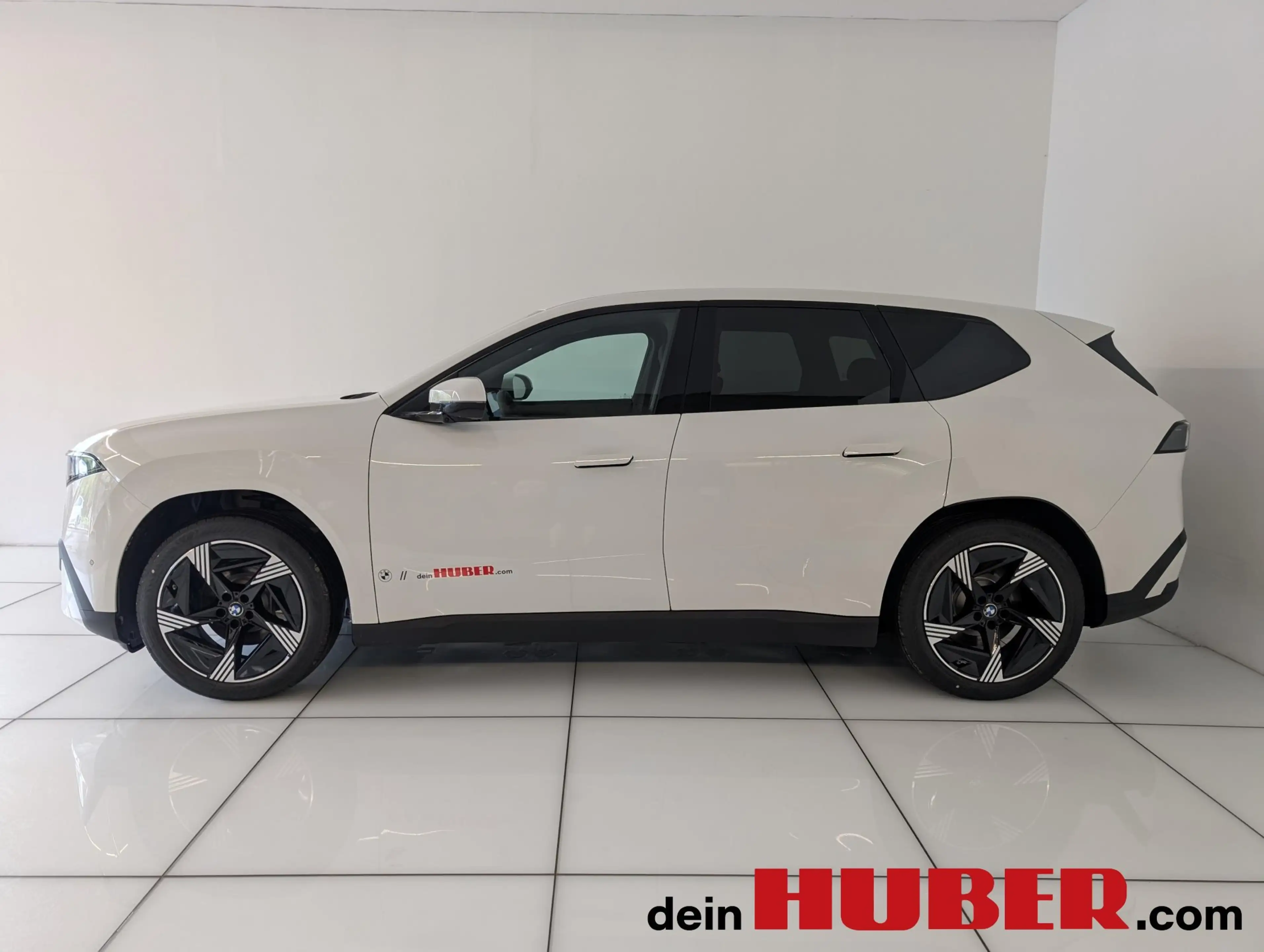 BMW iX3 40 sDrive — photo 4