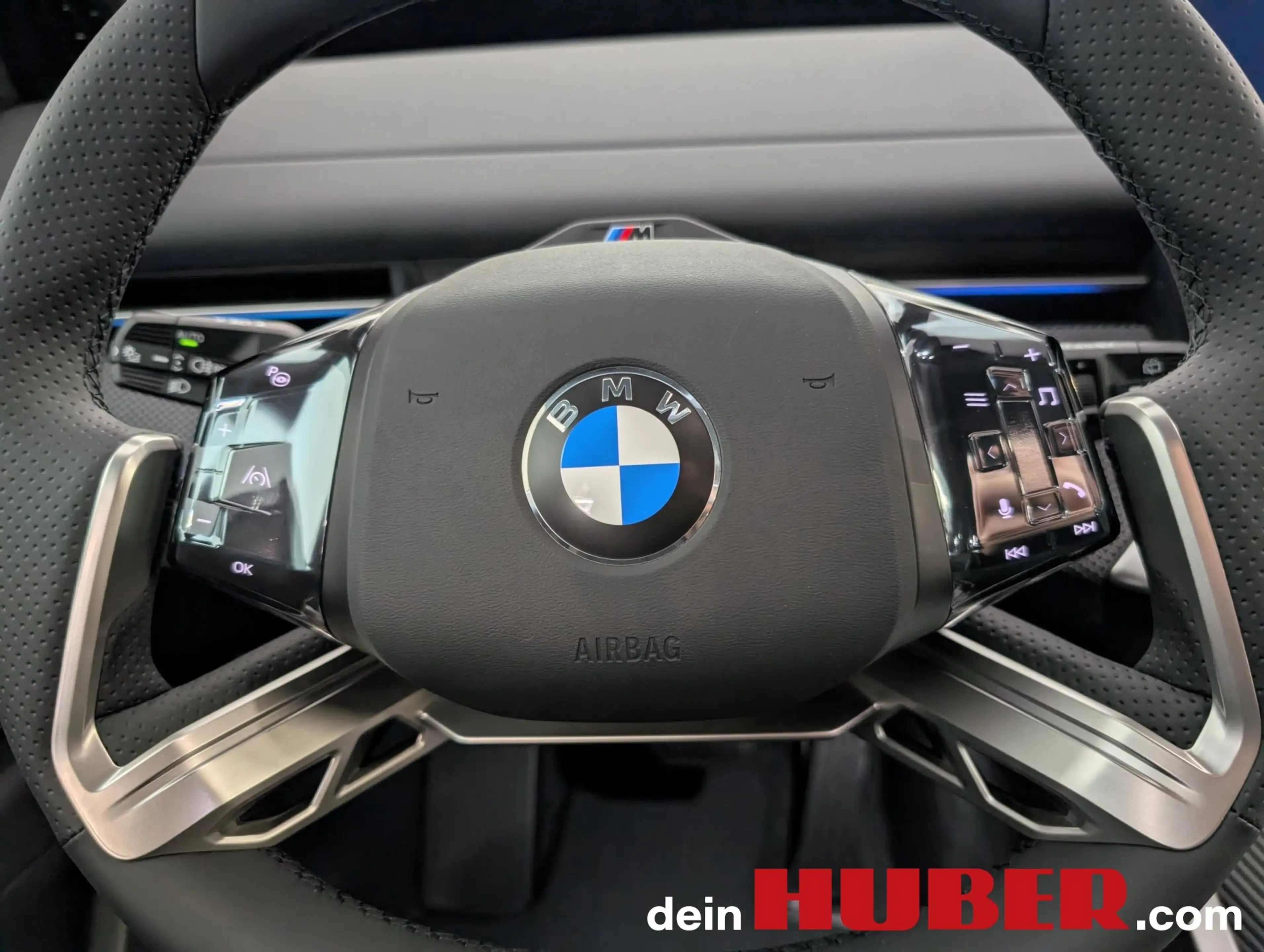 BMW iX3 40 sDrive — photo 13