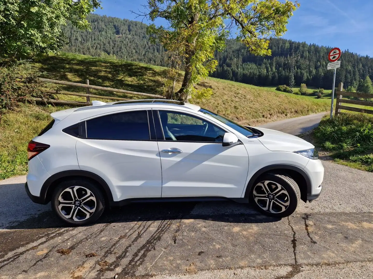 Honda HR-V HR-V 1,6 i-DTEC Executive Weiß - 1