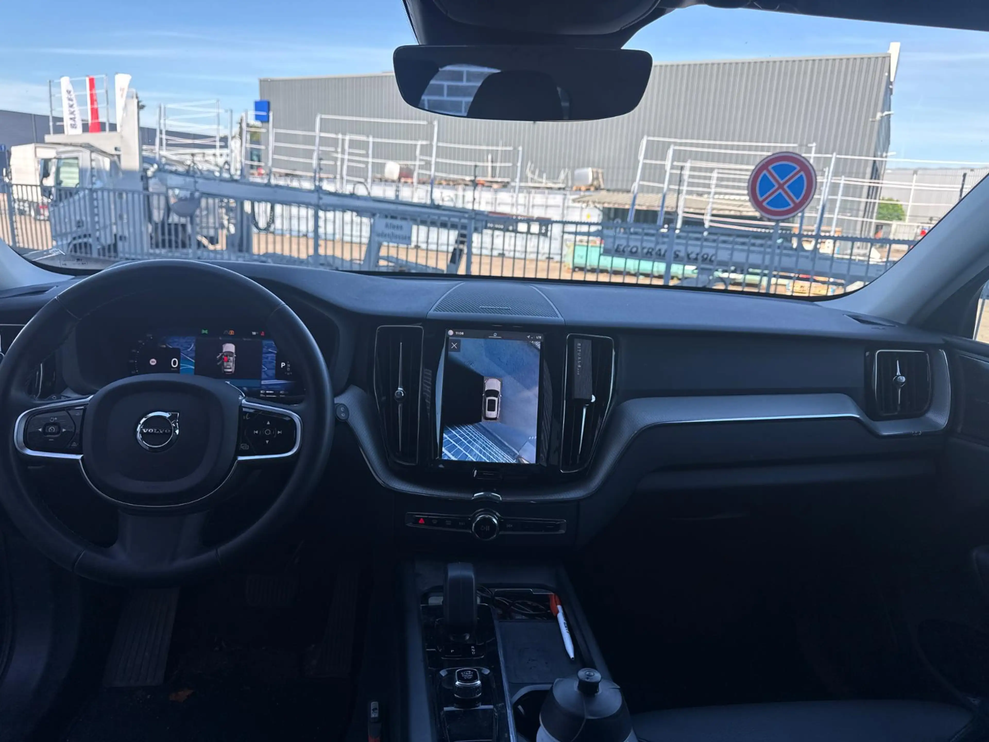 Volvo XC60 2.0 T8 Plug-in Hybrid AWD Plus Bright | Long Range — photo 5