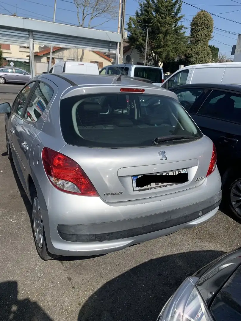 Peugeot 207 1.4 5P Gris - 2