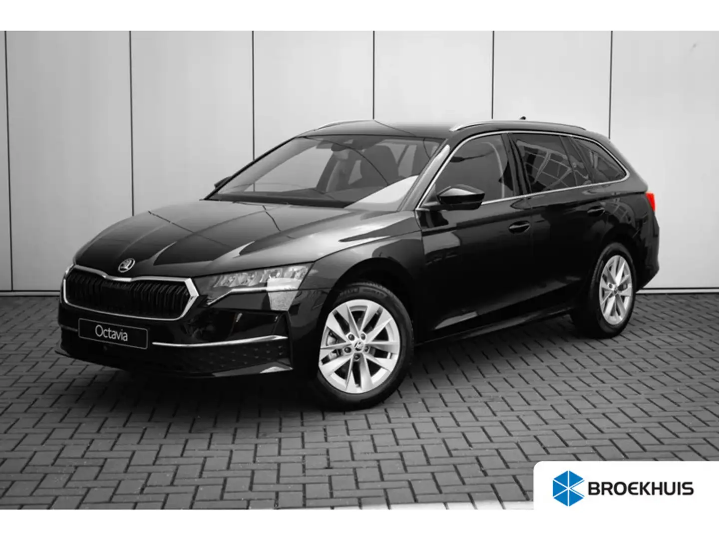 Skoda Octavia Combi 1.5 TSI Business Edition | Achteruitrijcamer Zwart - 1