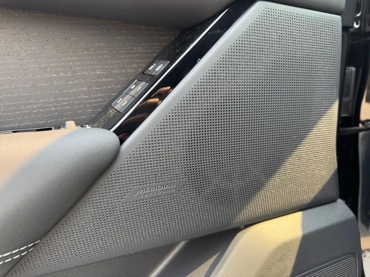 Land Rover Range Rover Velar снимка Land Rover Range Rover Velar