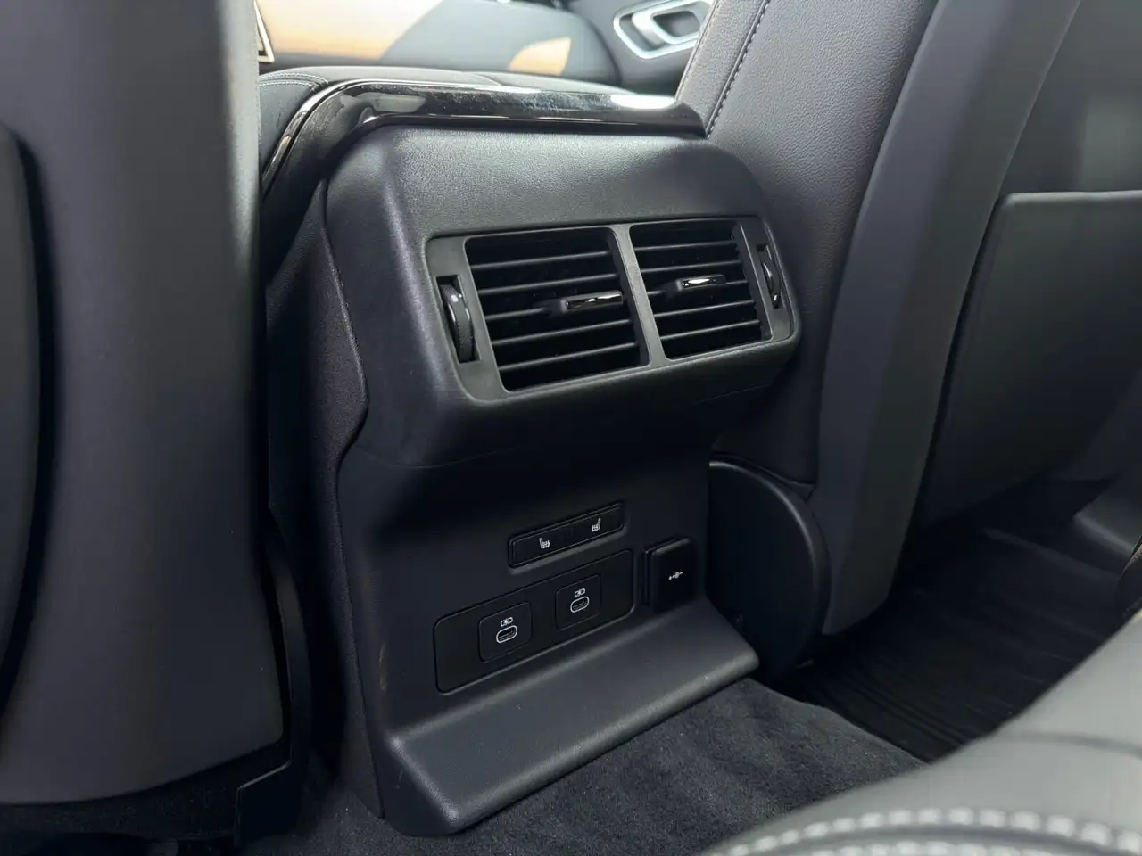 Land Rover Range Rover Velar снимка Land Rover Range Rover Velar
