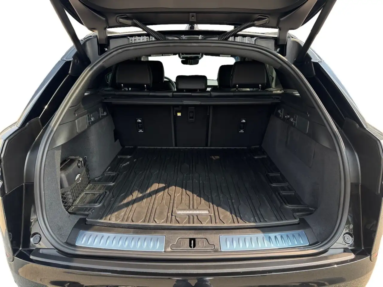 Land Rover Range Rover Velar снимка Land Rover Range Rover Velar