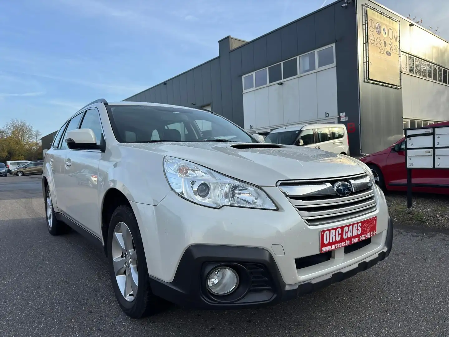 Subaru OUTBACK OUTBACK 2.0 D 4x4 AWD Luxury CVT Weiß - 2