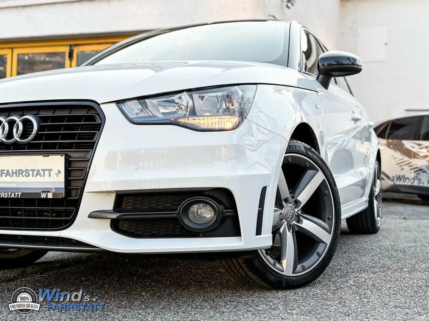 Audi A1 Admired S Line Weiß - 2