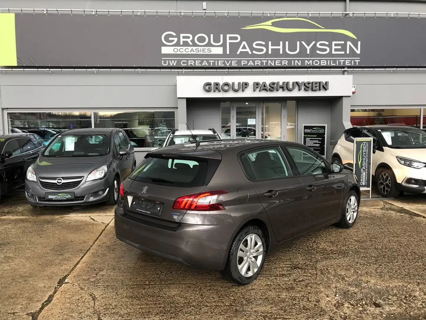 Peugeot 308 PureTech ALLURE 1.2CC 82PK Bruin - 2