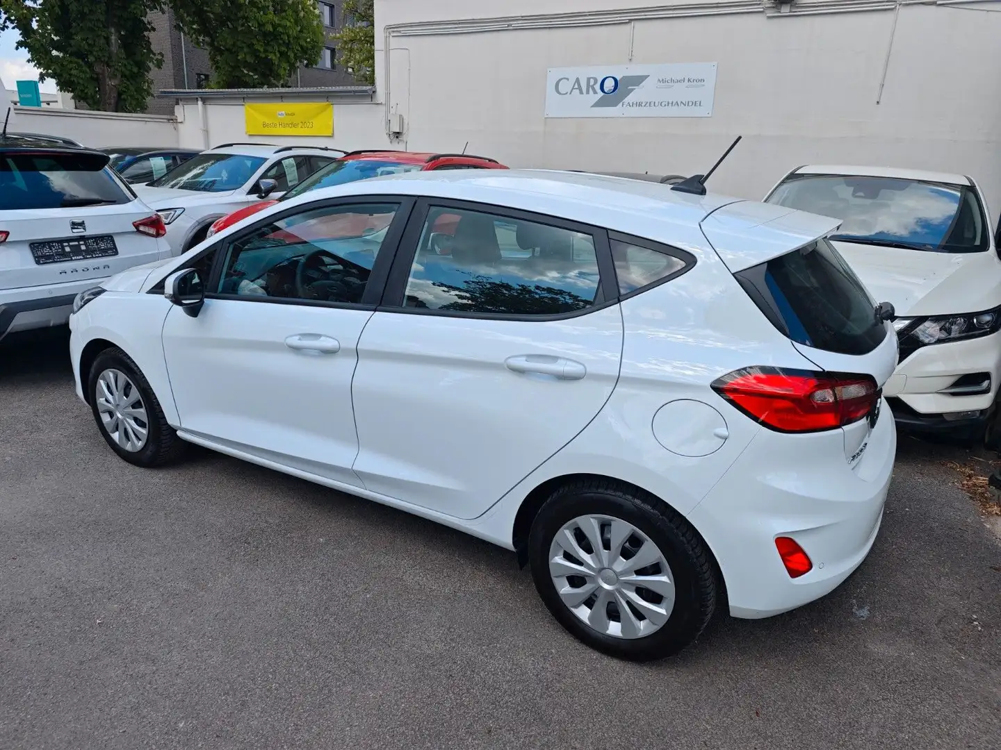 Ford Fiesta Cool & Connect Blanc - 2